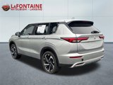 Used 2023 Mitsubishi Outlander SE image 5
