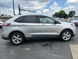 Used 2019 Ford Edge SE image 3