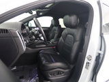 Used 2023 Porsche Cayenne Coupe image 5