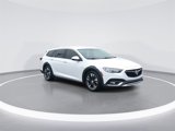 Used 2018 Buick Regal Essence w/ Sights and Sounds Package image 2