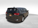 Used 2023 Chrysler Voyager LX image 5