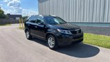 Used 2015 Kia Sorento LX image 3
