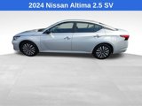 Used 2024 Nissan Altima 2.5 SV image 2