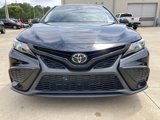 Used 2023 Toyota Camry SE image 2