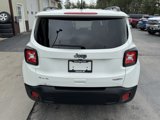 Used 2018 Jeep Renegade Latitude w/ Cold Weather Group image 4