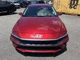 Used 2024 Hyundai Elantra SEL image 2