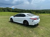 Used 2020 Toyota Camry SE image 3