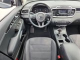 Used 2016 Kia Sorento LX w/ LX Convenience Package image 2