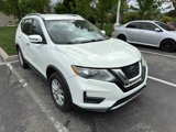 Used 2020 Nissan Rogue SV image 3