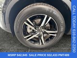 Used 2025 Volvo XC40 B5 Core image 5
