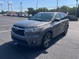 Used 2016 Toyota Highlander XLE image 3