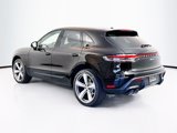 Certified 2024 Porsche Macan image 3