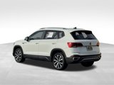 Used 2024 Volkswagen Taos SE image 3