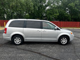 Used 2010 Chrysler Town & Country Touring image 2