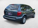 Used 2006 Chrysler Town & Country image 5