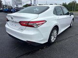 Used 2020 Toyota Camry LE image 3