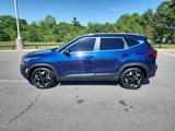 Used 2024 Kia Seltos EX image 2
