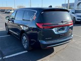 New 2025 Chrysler Pacifica Select image 5