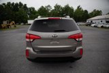 Used 2015 Kia Sorento LX image 4