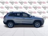 Used 2020 Jeep Cherokee Latitude w/ Cold Weather Group image 4