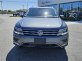 Used 2021 Volkswagen Tiguan SEL image 2