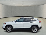 Used 2015 Jeep Cherokee Sport image 2