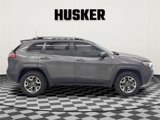 Used 2019 Jeep Cherokee Trailhawk w/ Cold Weather Group image 2