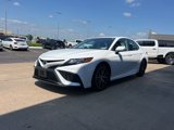 Used 2023 Toyota Camry SE image 4