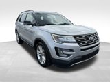 Used 2017 Ford Explorer XLT w/ Equipment Group 202A image 3
