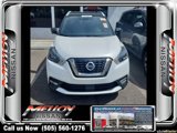Used 2020 Nissan Kicks SR image 2