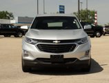 Used 2019 Chevrolet Equinox LT image 2