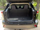 Used 2020 Toyota Highlander L image 6