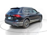 Used 2021 Volkswagen Tiguan SE image 4