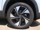 New 2025 Volkswagen Taos SE image 5