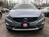 Used 2018 Volvo V60 T5 Cross Country w/ Convenience Package image 2