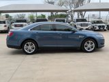Used 2018 Ford Taurus SE image 2