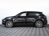 Certified 2022 Porsche Cayenne E-Hybrid w/ Premium Package image 2