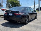 Used 2023 Toyota Camry SE image 3