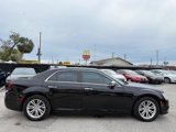 Used 2015 Chrysler 300 C image 4
