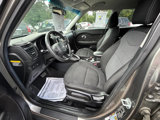 Used 2019 Kia Soul + image 6