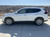 Used 2018 Nissan Rogue SV image 4