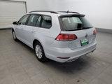 Used 2018 Volkswagen Golf S image 5