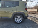 Used 2015 Jeep Renegade Latitude image 6