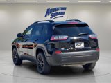 Used 2023 Jeep Cherokee Altitude Lux image 5