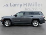 Used 2023 Jeep Grand Cherokee L Laredo image 2