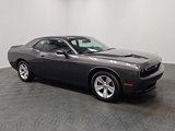 Used 2023 Dodge Challenger SXT image 2