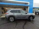 Used 2023 Nissan Rogue SV image 2