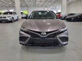 Used 2022 Toyota Camry SE image 3