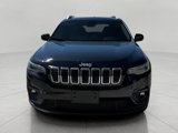 Used 2019 Jeep Cherokee Latitude w/ Cold Weather Group image 2