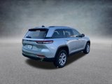 Used 2022 Jeep Grand Cherokee Limited image 4